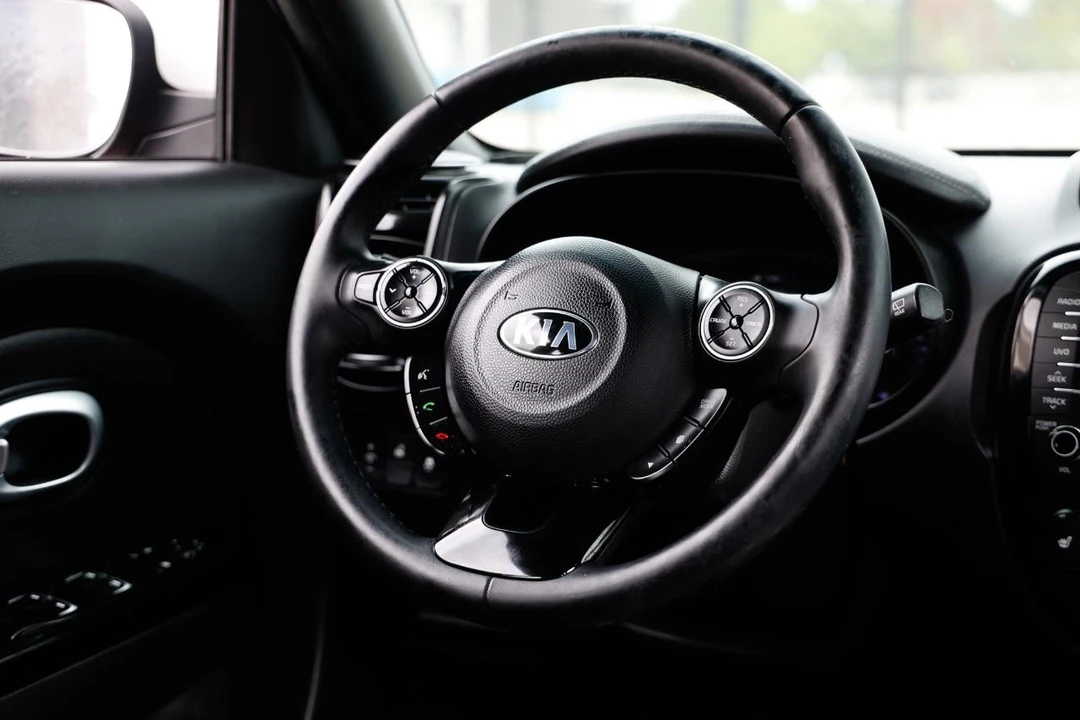 2017 Kia Soul - Image 29 of 31