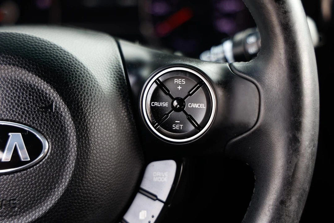 2017 Kia Soul - Image 28 of 31