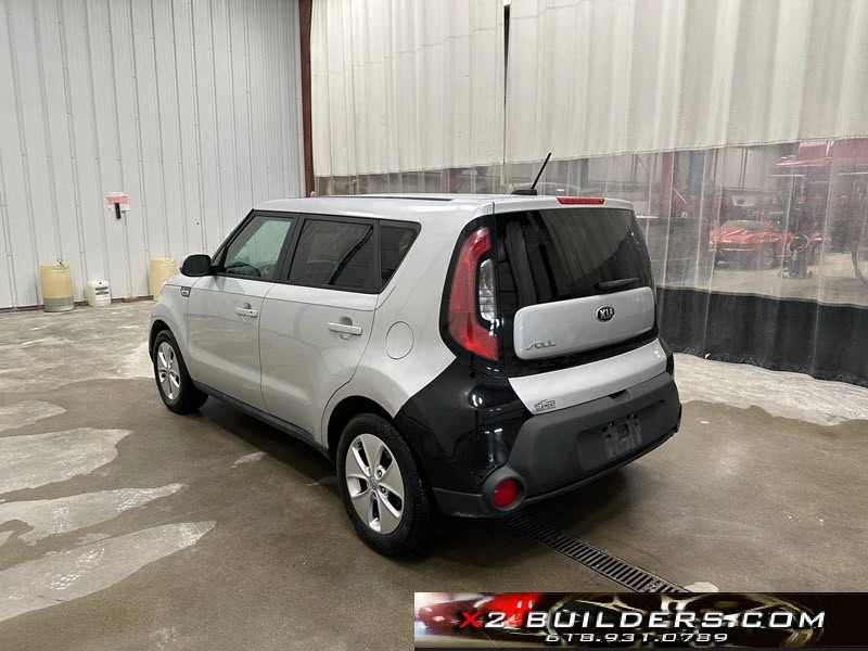 2017 Kia Soul - Image 6 of 21