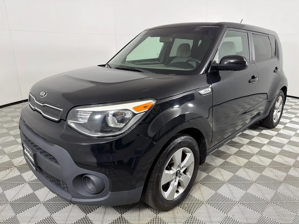 2017 Kia Soul - Image 6 of 20