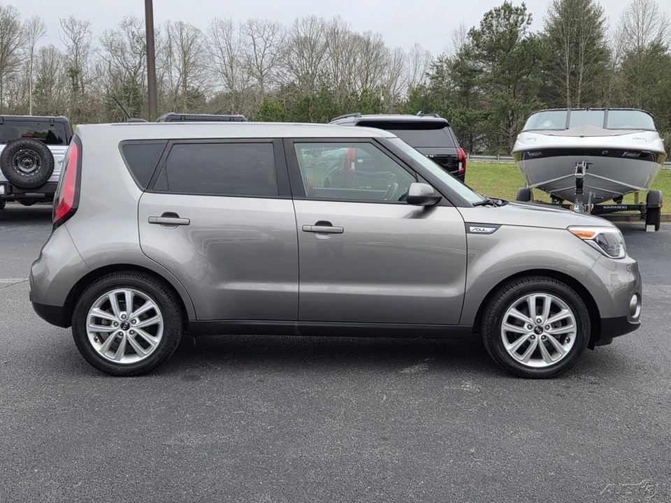 2017 Kia Soul - Image 2 of 21
