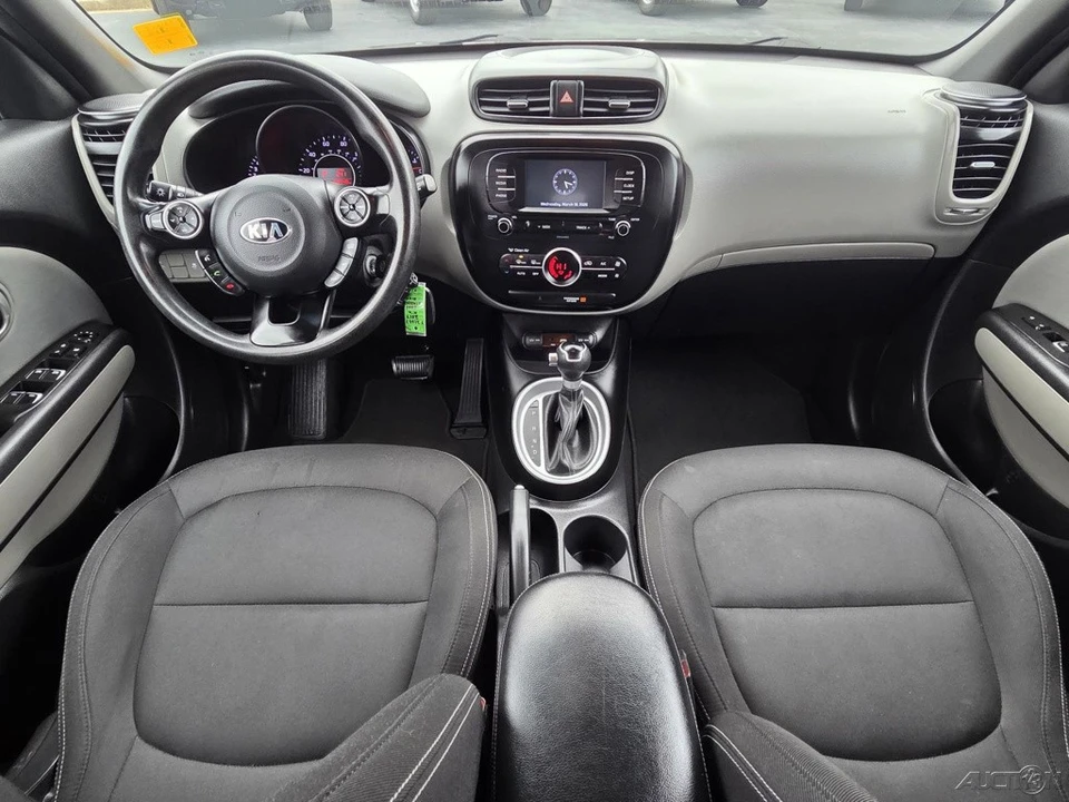 2017 Kia Soul - Image 6 of 21