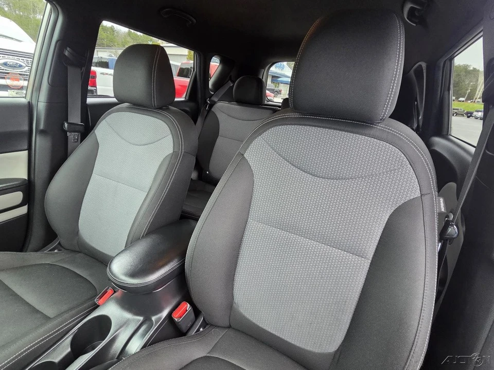 2017 Kia Soul - Image 5 of 21
