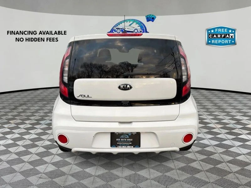 2017 Kia Soul - Image 6 of 12