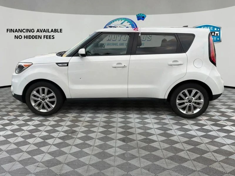 2017 Kia Soul - Image 4 of 12