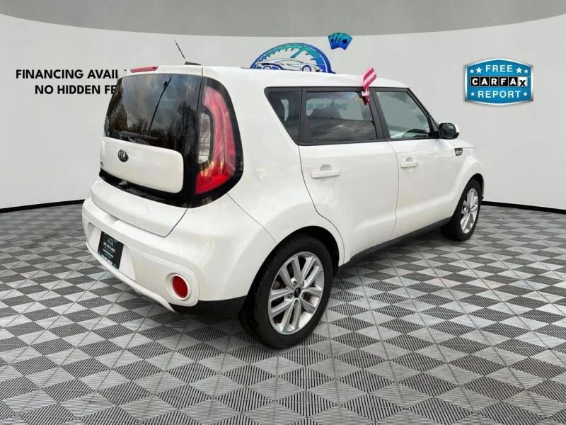2017 Kia Soul - Image 7 of 12