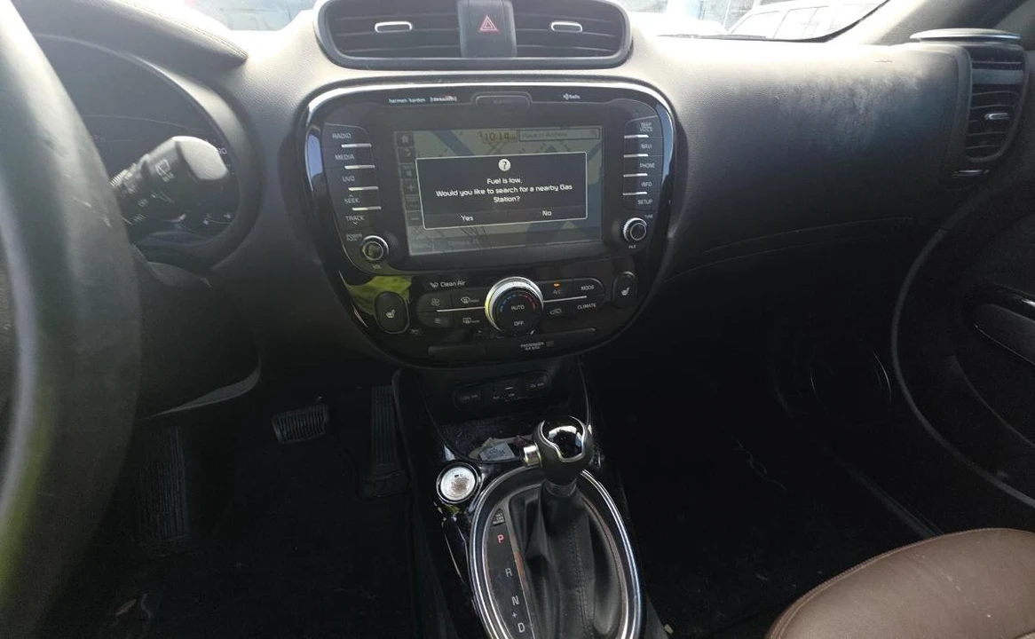 2017 Kia Soul - Image 11 of 13
