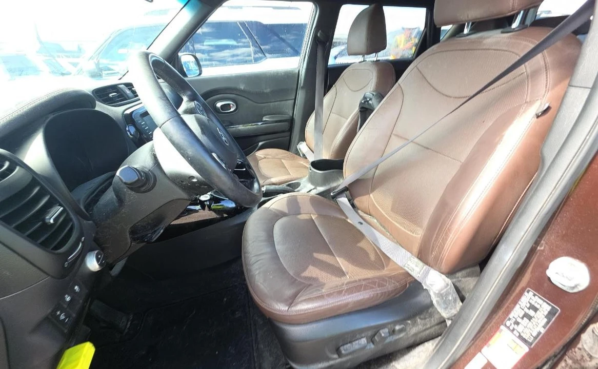 2017 Kia Soul - Image 7 of 13