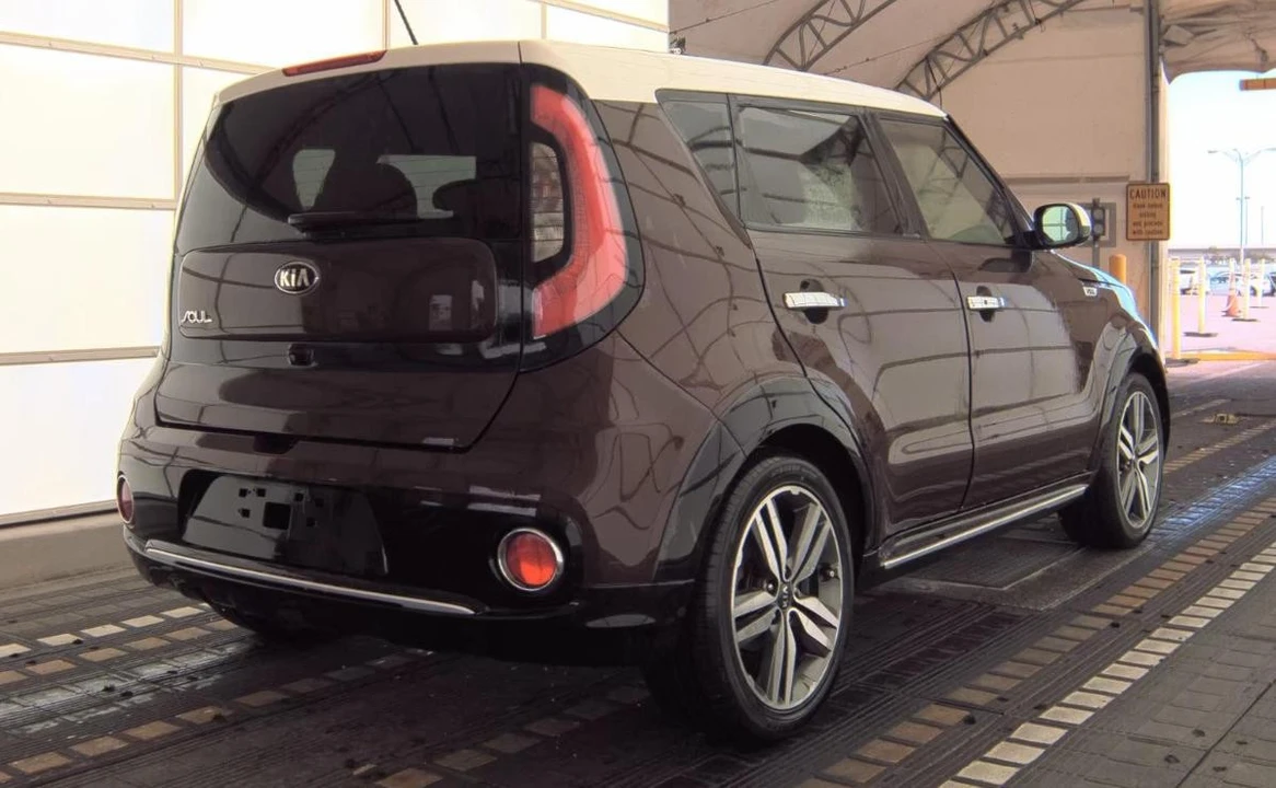 2017 Kia Soul - Image 4 of 13
