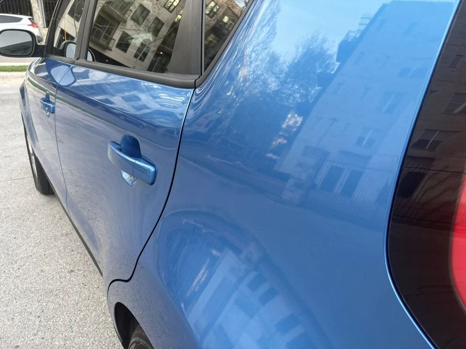 2017 Kia Soul - Image 6 of 27