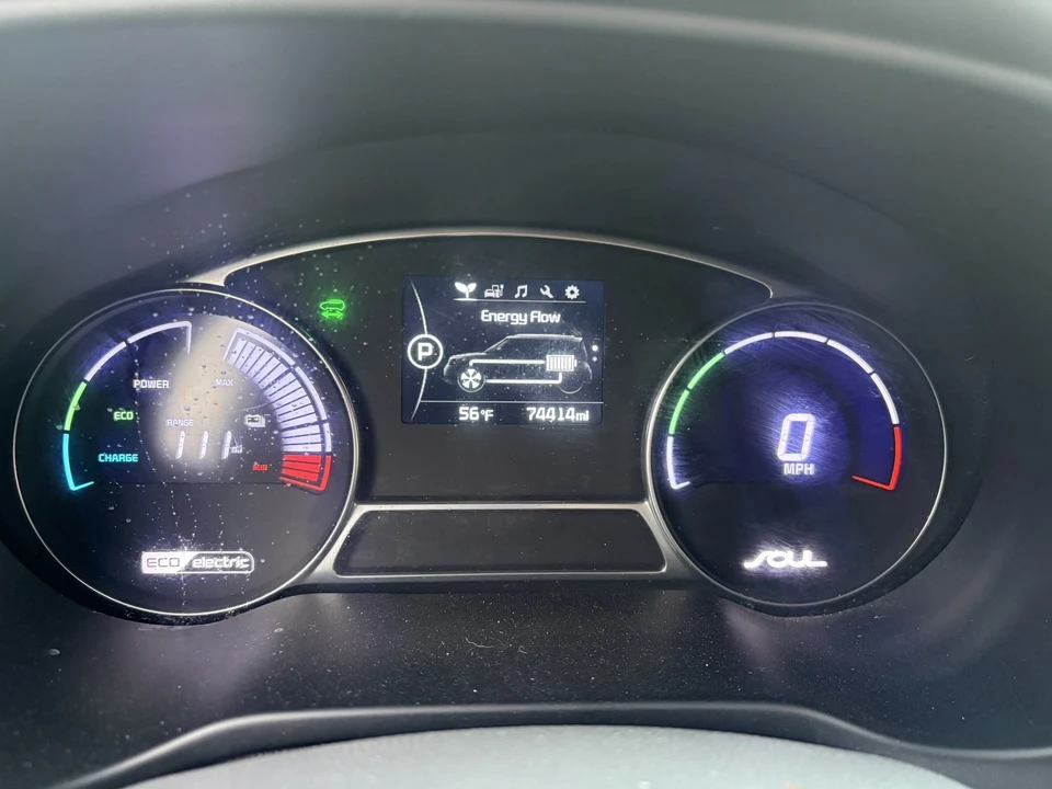 2017 Kia Soul - Image 25 of 27