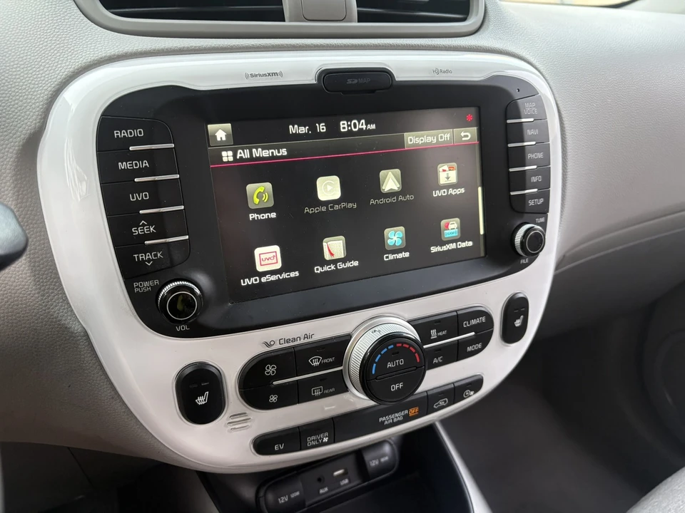 2017 Kia Soul - Image 23 of 27