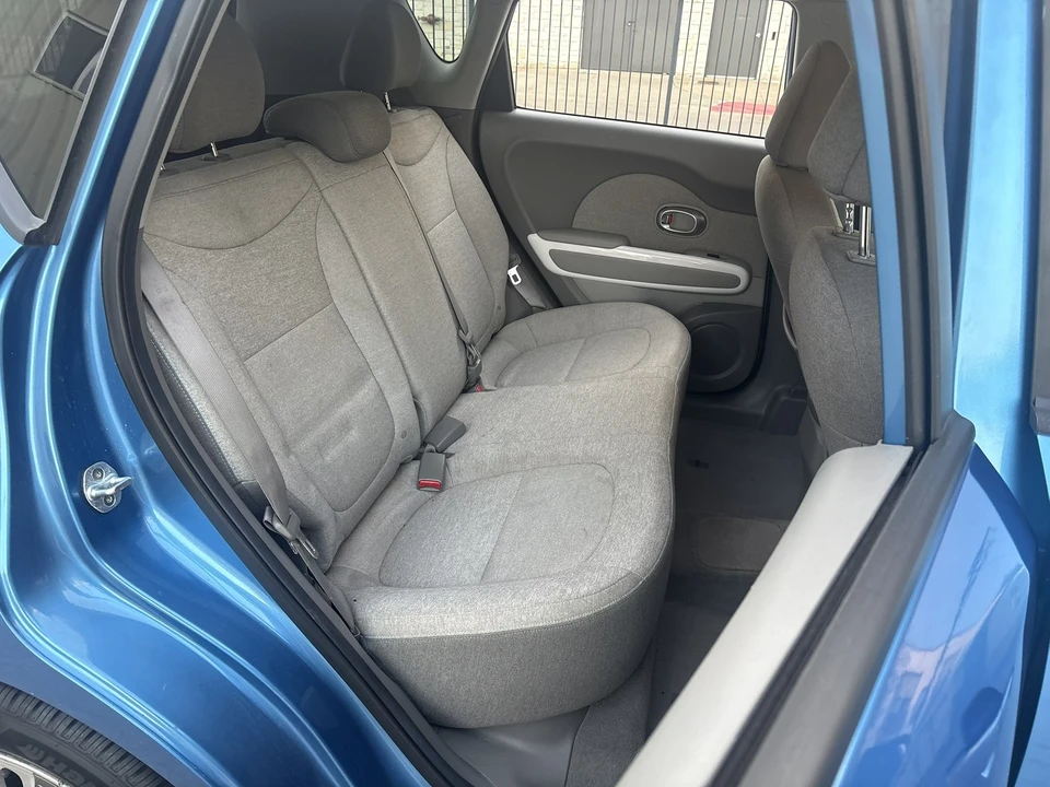 2017 Kia Soul - Image 20 of 27