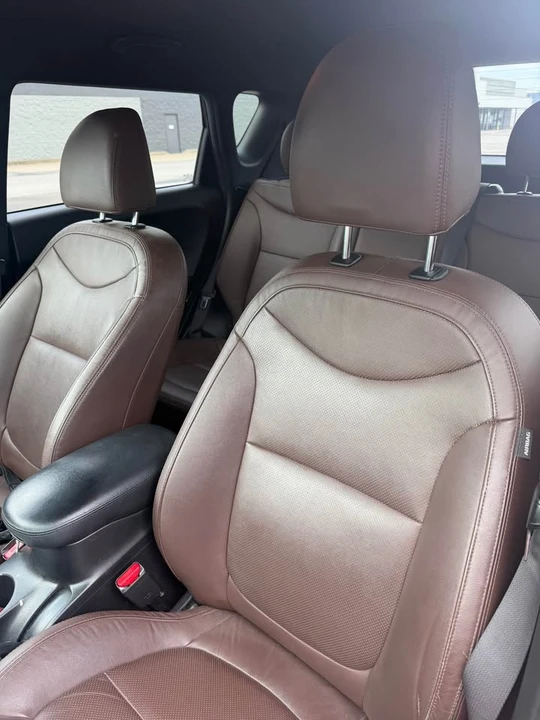 2017 Kia Soul - Image 6 of 10