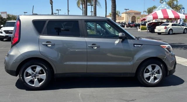 2017 Kia Soul - Image 7 of 16