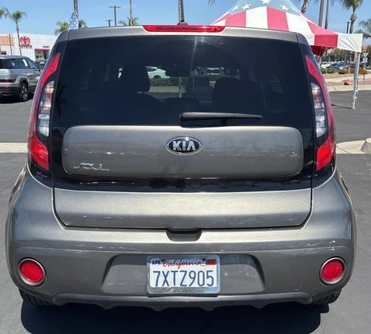 2017 Kia Soul - Image 5 of 16