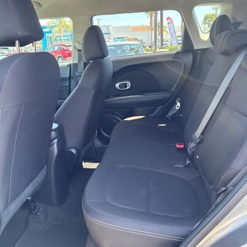 2017 Kia Soul - Image 13 of 16