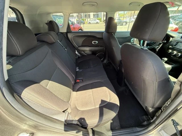 2017 Kia Soul - Image 16 of 21