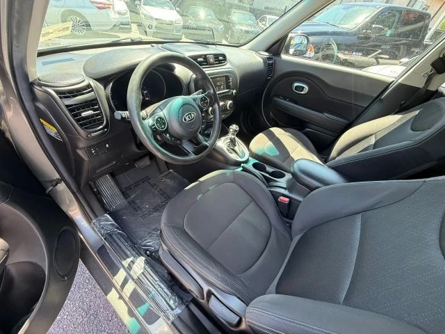 2017 Kia Soul - Image 10 of 21