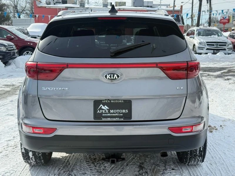 2017 Kia Sportage - Image 8 of 12