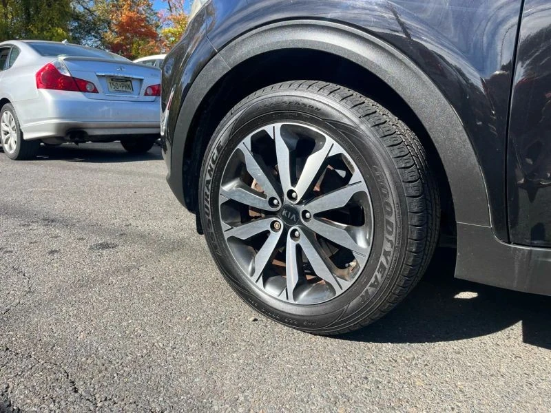 2017 Kia Sportage - Image 8 of 12