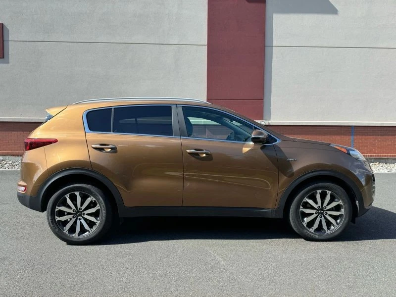 2017 Kia Sportage - Image 4 of 12