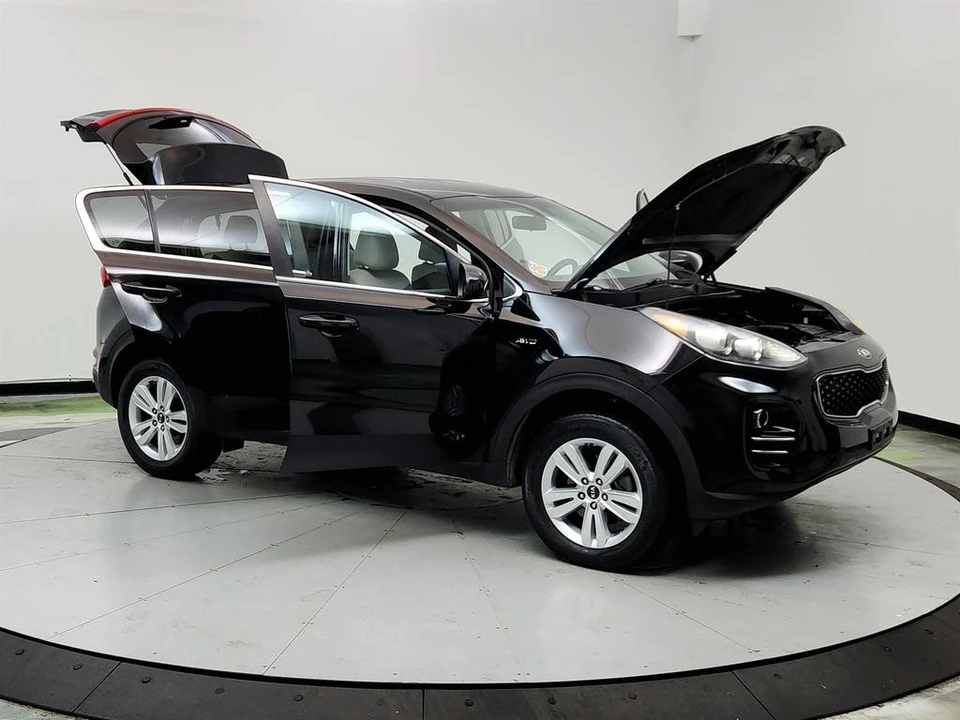 2017 Kia Sportage - Image 10 of 12