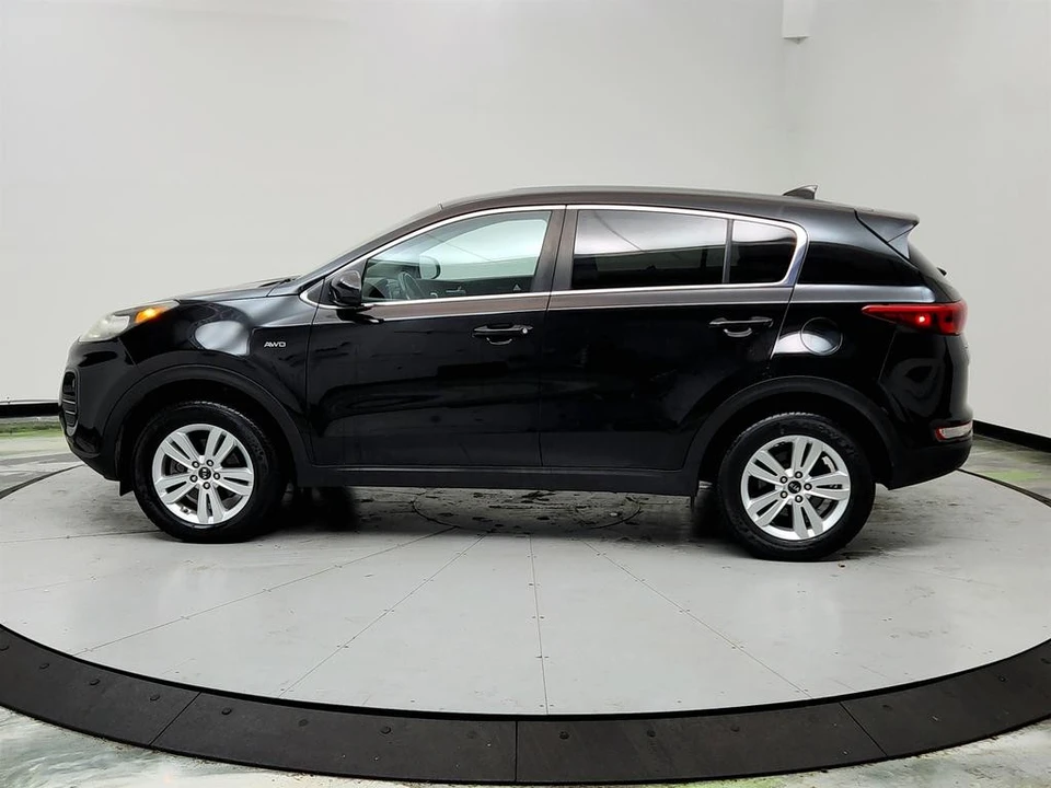 2017 Kia Sportage - Image 8 of 12