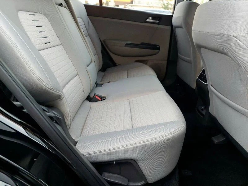2017 Kia Sportage - Image 8 of 12
