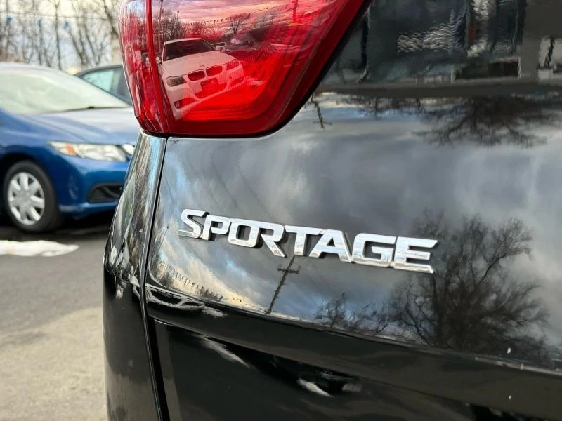 2017 Kia Sportage - Image 6 of 12