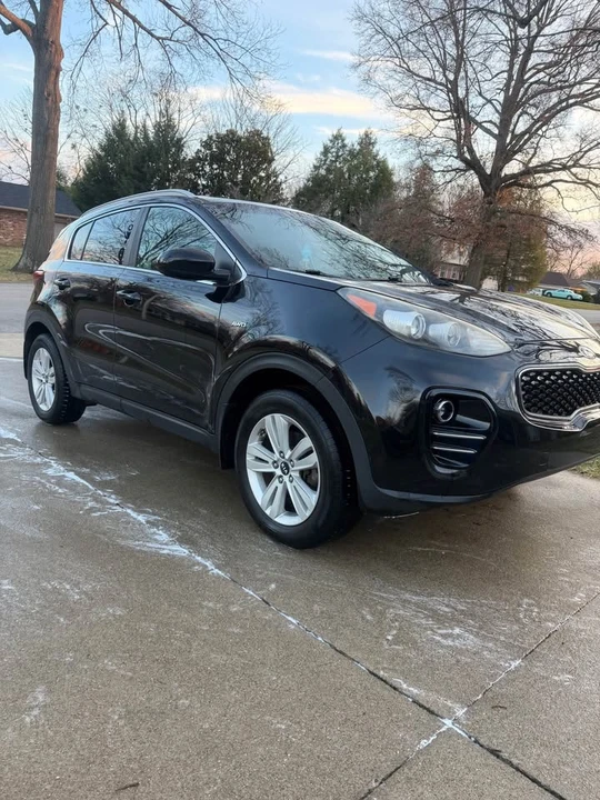 2017 Kia Sportage - Image 2 of 8