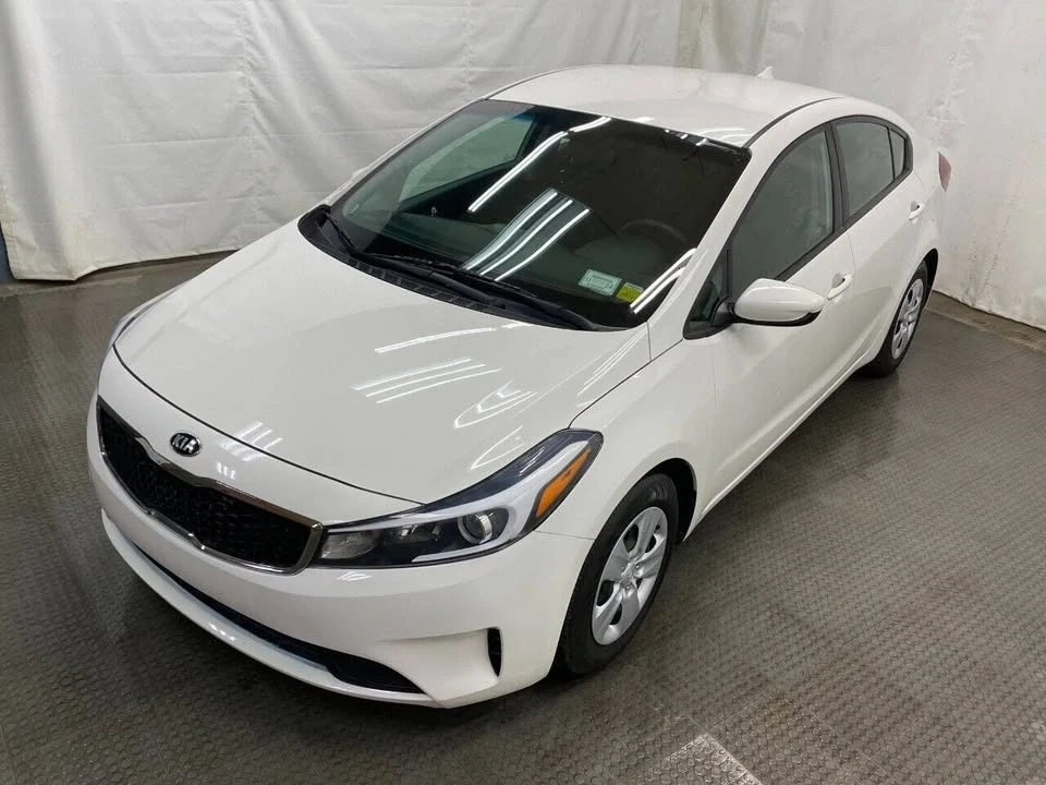 2017 Kia Forte - Image 5 of 11