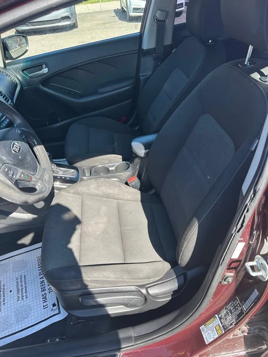 2017 Kia Forte - Image 12 of 14
