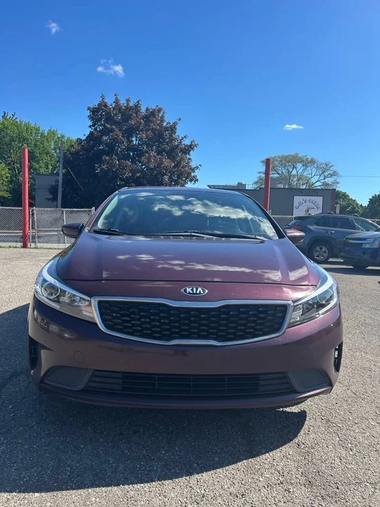 2017 Kia Forte - Image 3 of 14