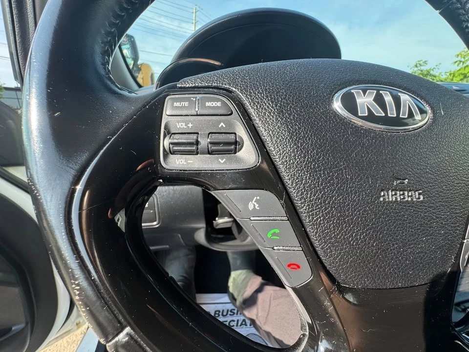 2017 Kia Forte - Image 13 of 20