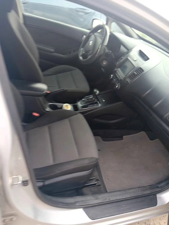 2017 Kia Forte - Image 3 of 7