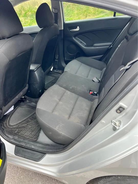 2017 Kia Forte - Image 5 of 7