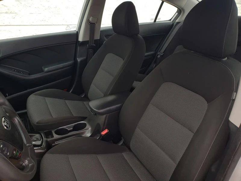 2017 Kia Forte - Image 7 of 19