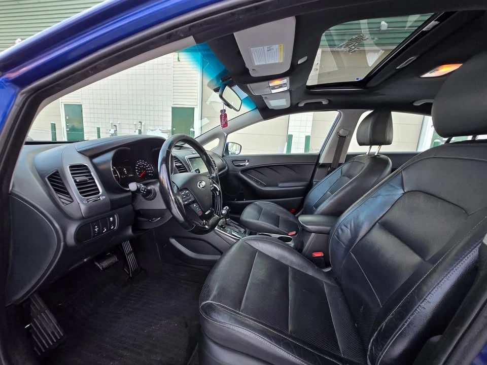 2017 Kia Forte - Image 15 of 19