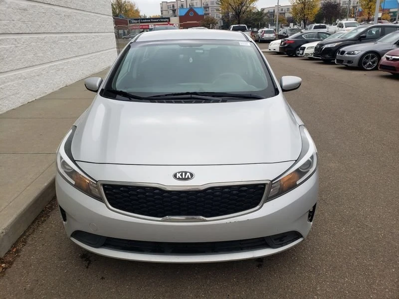 2017 Kia Forte - Image 2 of 19