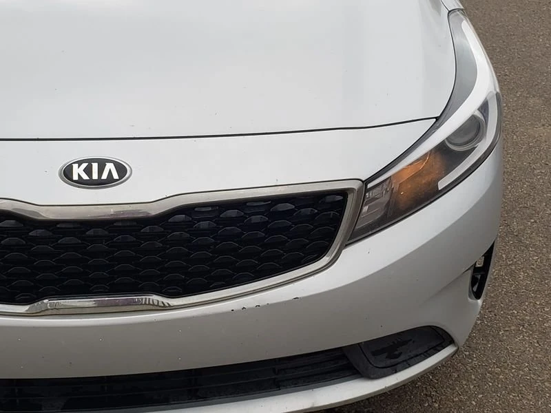 2017 Kia Forte - Image 18 of 19