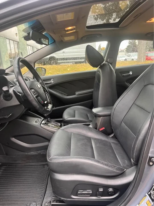 2017 Kia Forte - Image 5 of 13