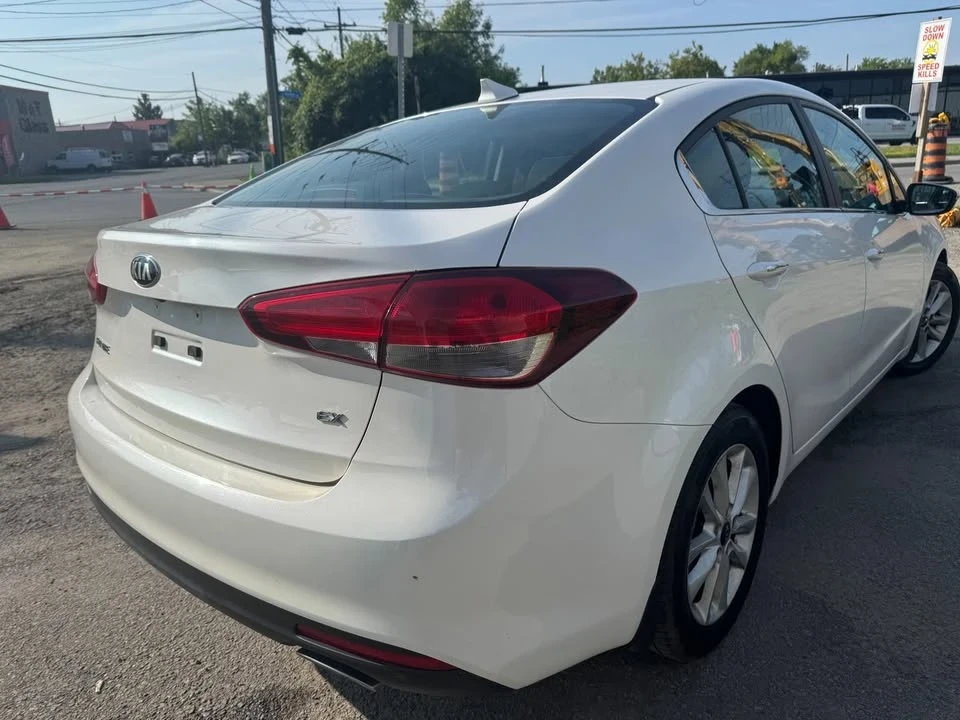 2017 Kia Forte - Image 2 of 20