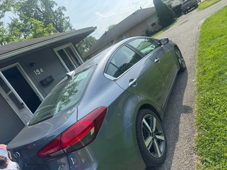 2017 Kia Forte - Image 3 of 4