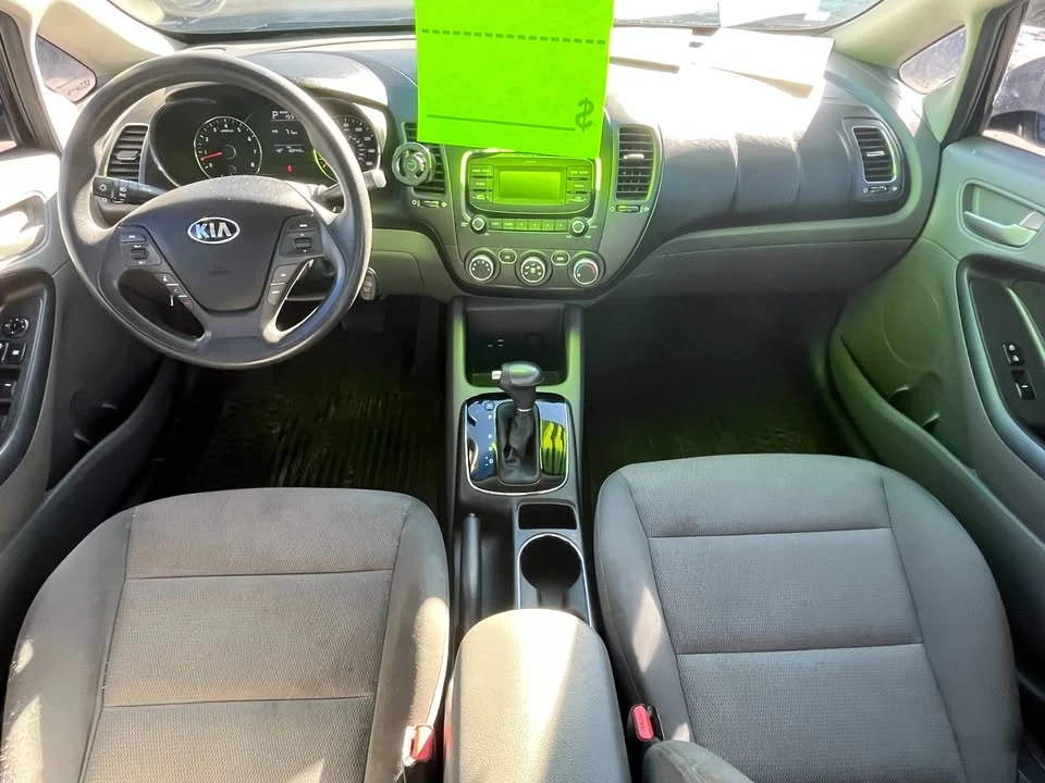 2017 Kia Forte - Image 14 of 19
