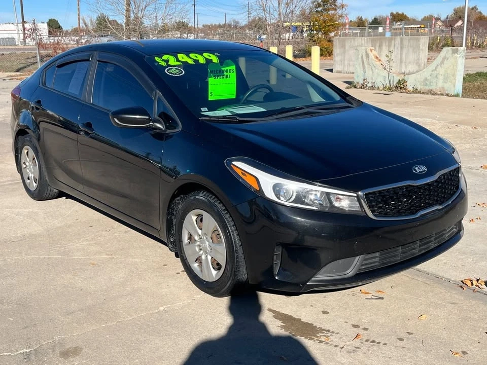 2017 Kia Forte - Image 7 of 19