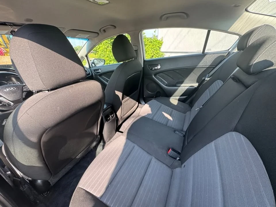 2017 Kia Forte - Image 10 of 20