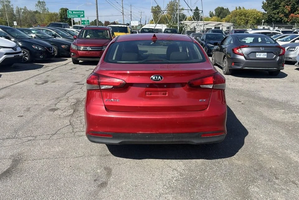 2017 Kia Forte - Image 4 of 14