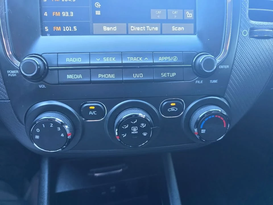 2017 Kia Forte - Image 13 of 19