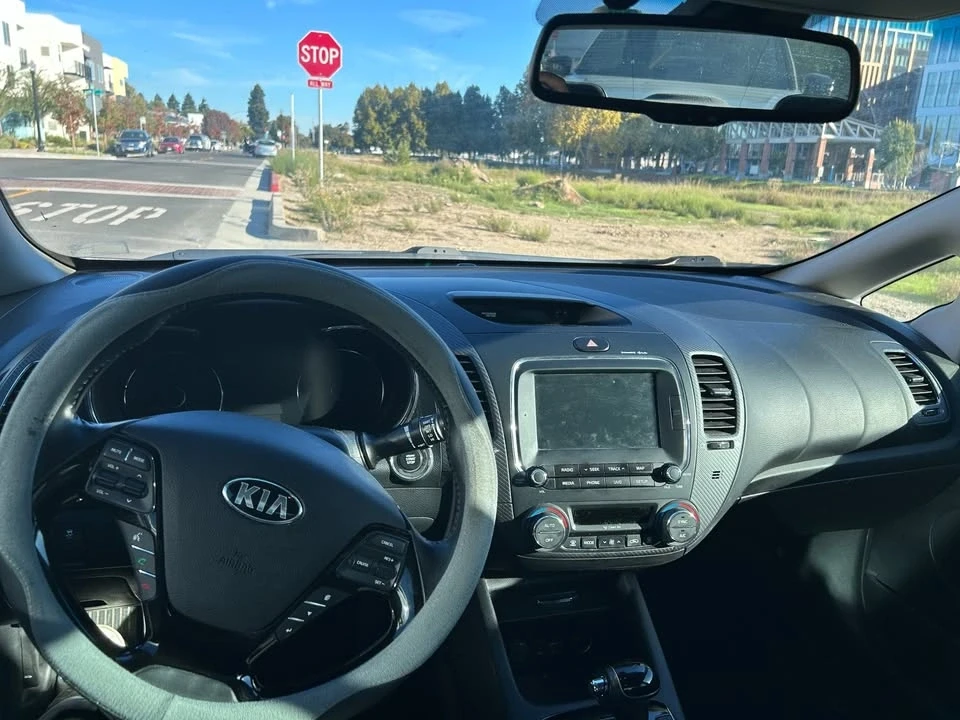 2017 Kia Forte - Image 3 of 3